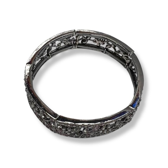 Vintage Monet Bracelet Stretch Bangle‎ Silver Tone Faux Pearls - Picture 4 of 6